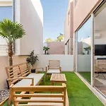 דירה Bonjardim - Modern Garden Duplex N *