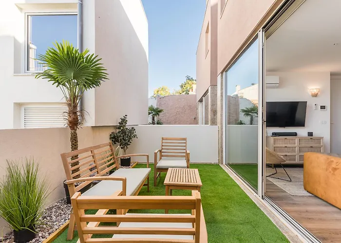 Apartman Bonjardim - Modern Garden Duplex N *