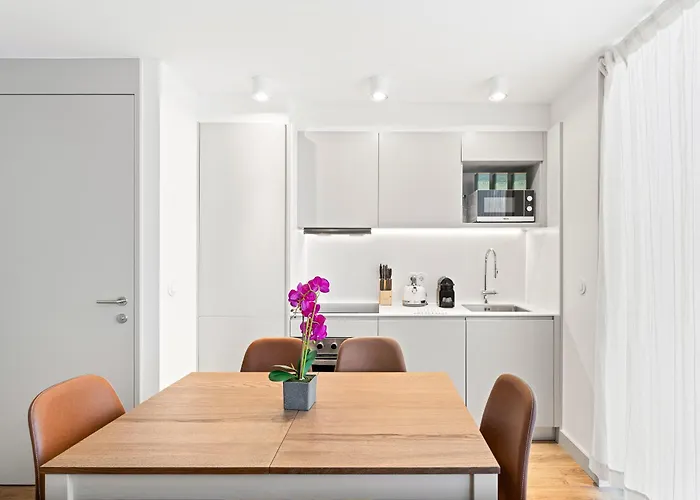 Appartement Bonjardim - Modern Garden Duplex N Oporto