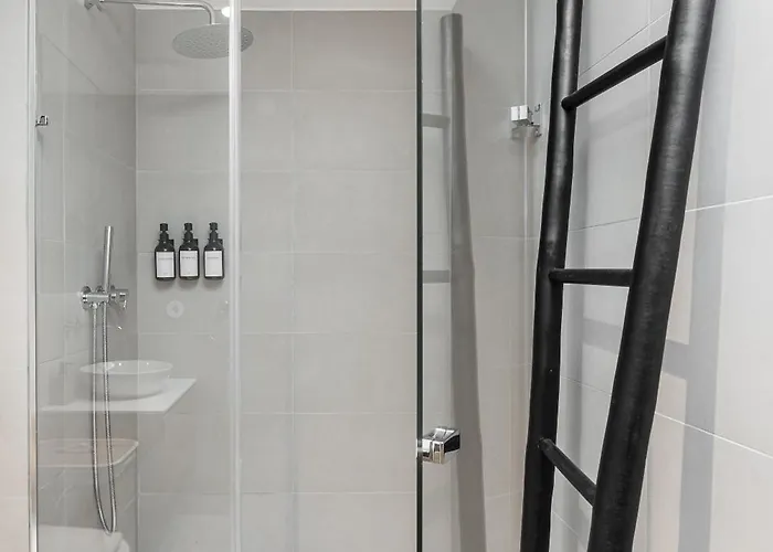 Bonjardim - Modern Garden Duplex N Apartman *