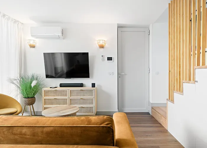 Bonjardim - Modern Garden Duplex N Apartman *