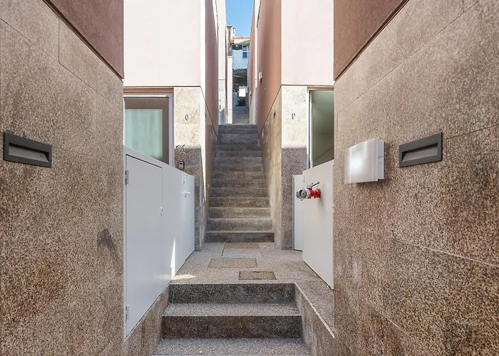 Bonjardim - Modern Garden Duplex N * Oporto