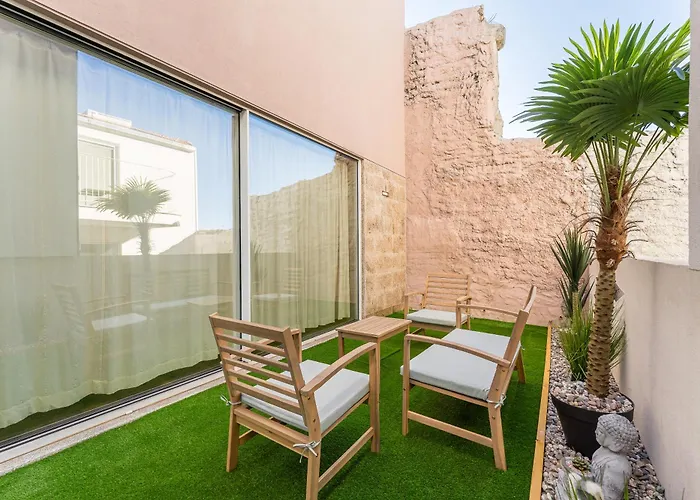 Bonjardim - Modern Garden Duplex N Appartement