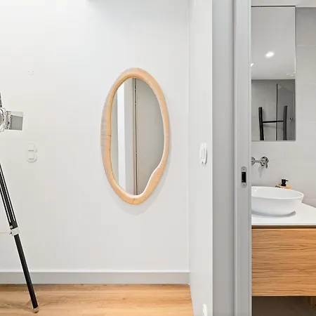 Bonjardim - Modern Garden Duplex N Apartament